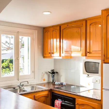 Sagitario Vista Playa II Apartamentos *